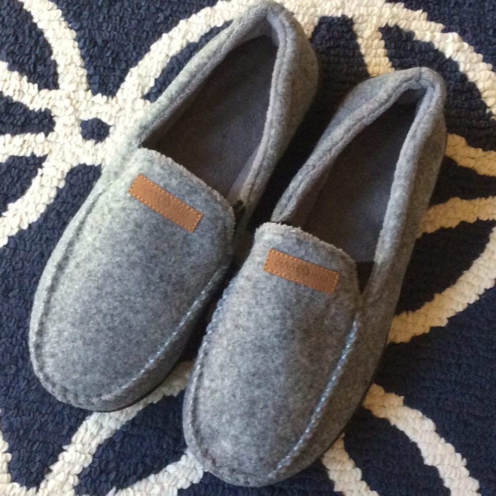 Comfy man’s gray slipper size S (8-9)